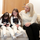 17. mars: En ny app skal hjelpe syriske barn med å lære å lese. Kronprinsessen deltok på lanseringen sammen med både statsministeren og utenriksministeren. Foto: Vidar Ruud / NTB scanpix
